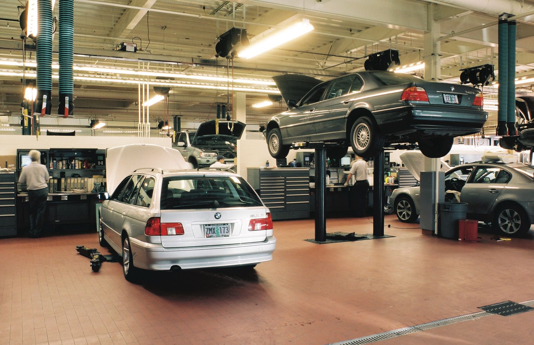 Bmw Portland Service Center trending