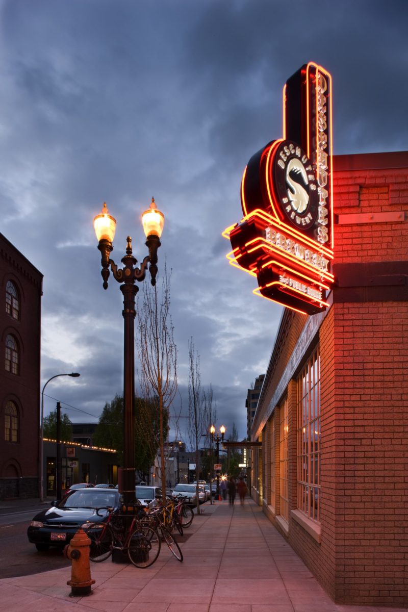 Deschutes Brewery - Pdx Pub - R&h Construction